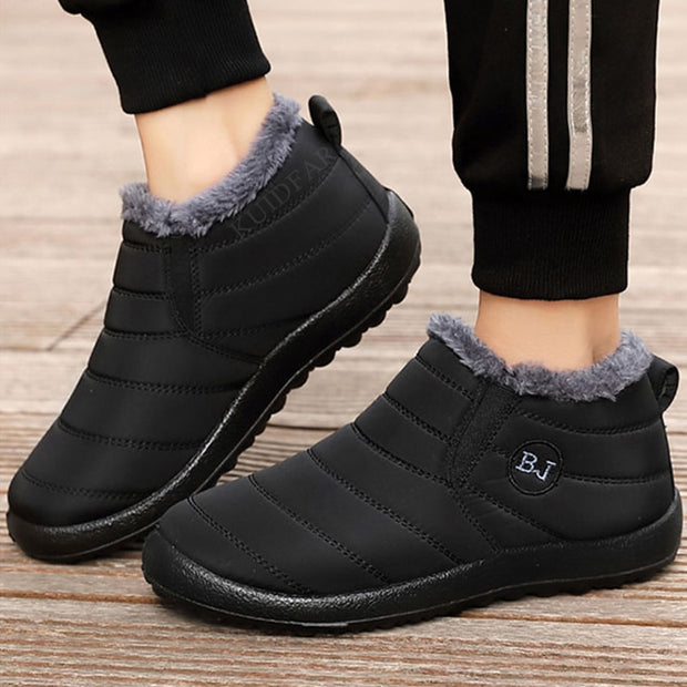 Warm and  Stylish Women's Winter Ankle Boots